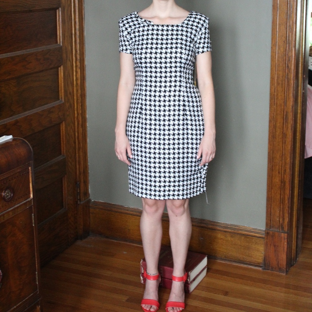 NWT **VINTAGE** houndstooth shift dress